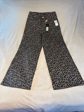 NWT bebe Leopard-Print Wide-Leg Cargo Pants - Black & Taupe